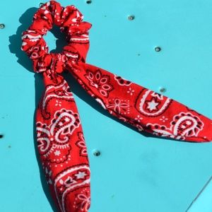 Bow Scrunchies